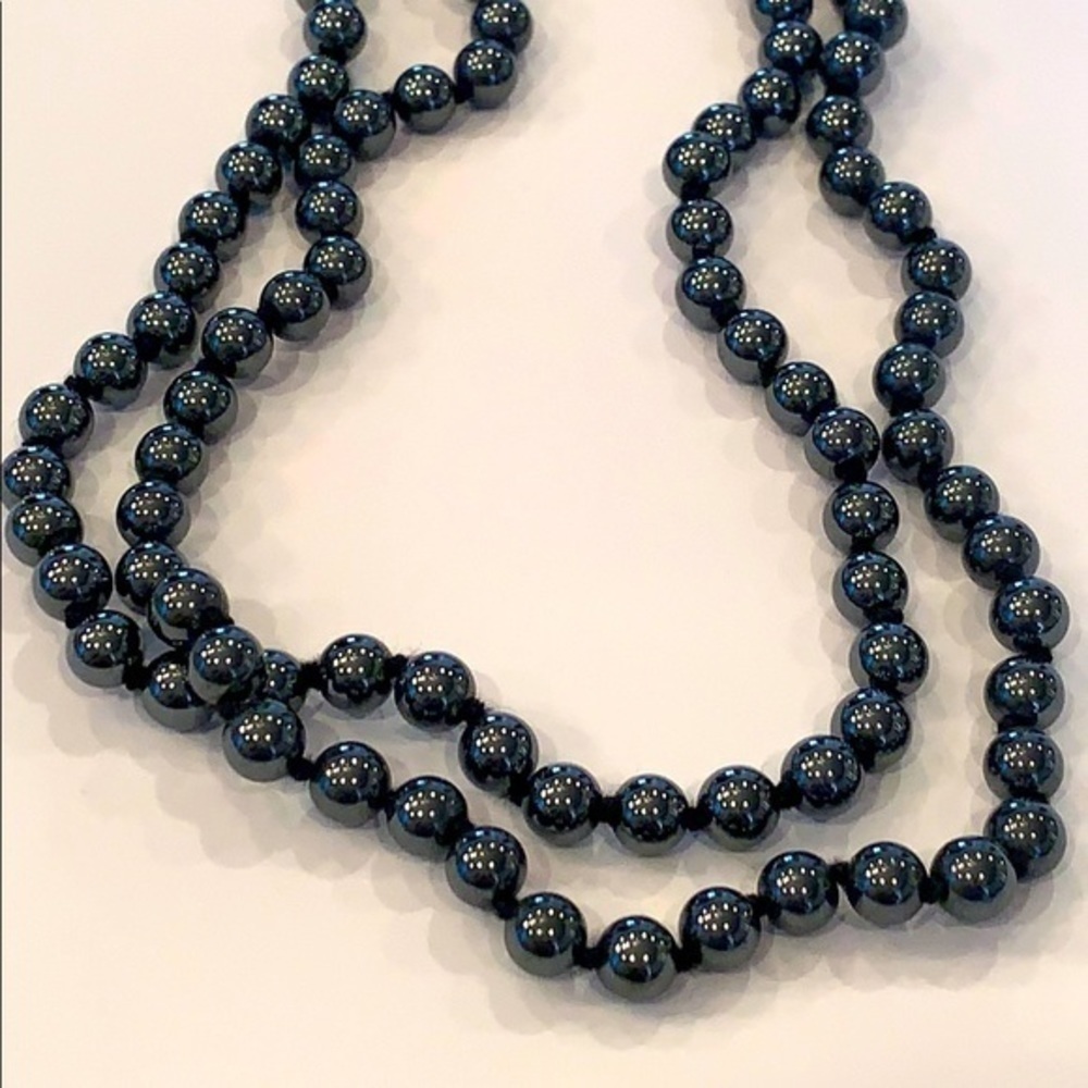 Hematite individual knotted 2 strands quality